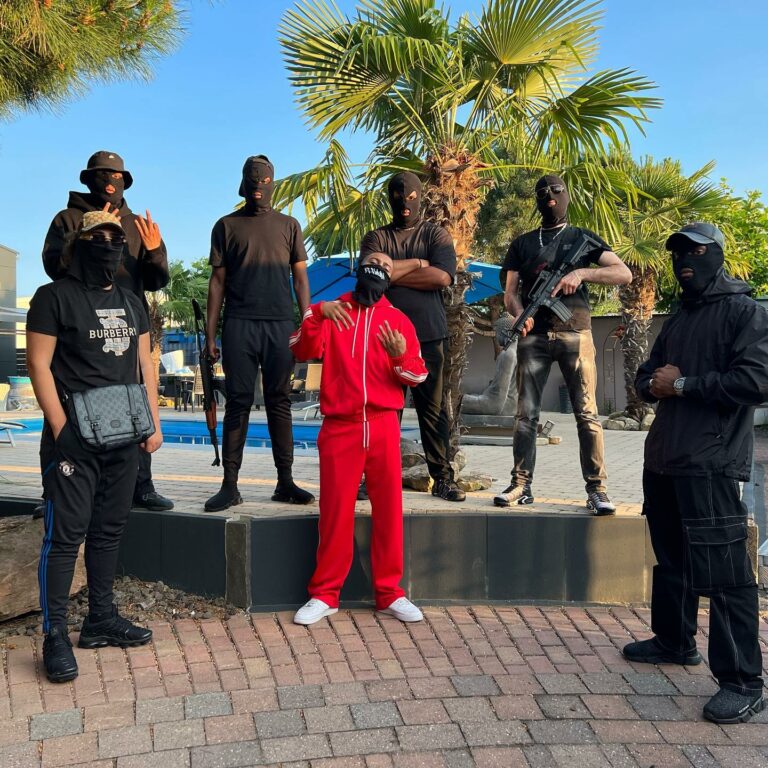 HOODBLAQ