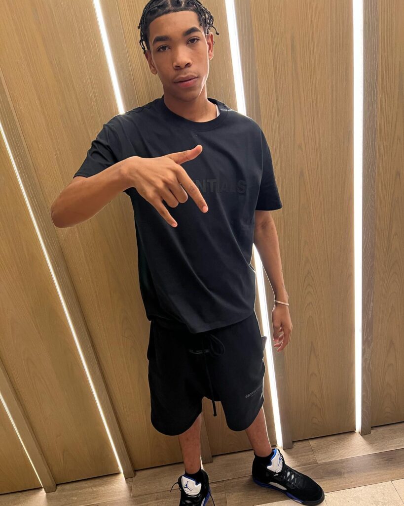 Dee Play4Keeps
