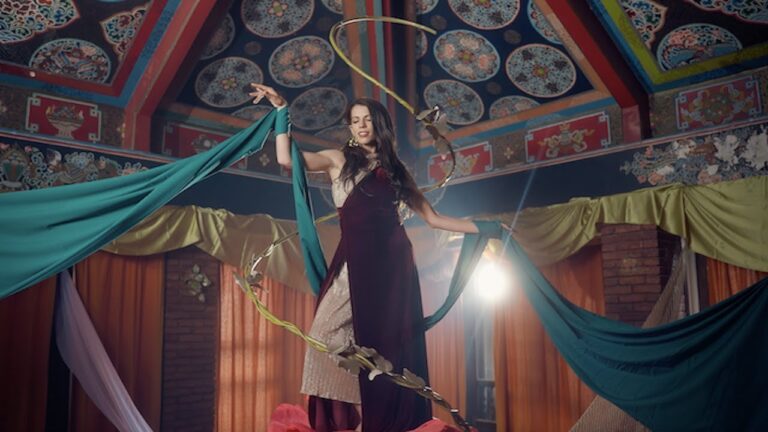 Ek Sarvanaam Lyrics