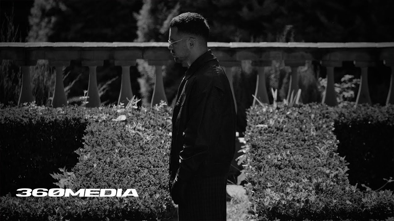 Ditelindja Lyrics