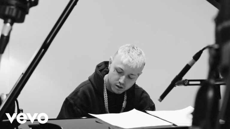 100 MESSAGGI Lyrics In English Translation