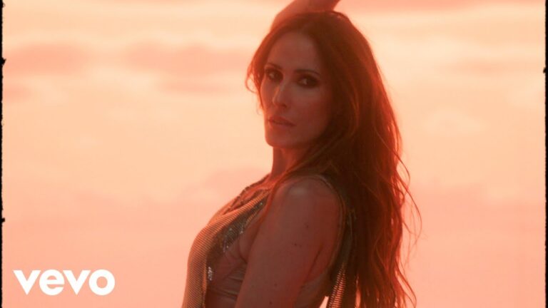 Ausente Lyrics In English Translation|
