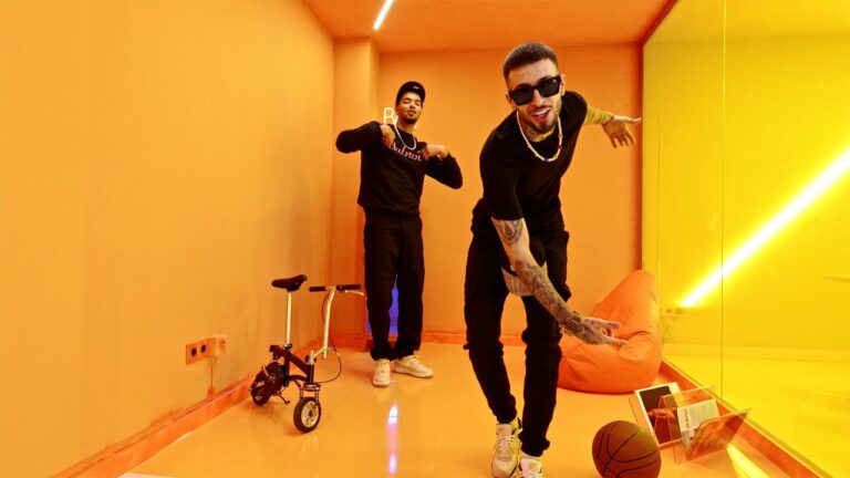 Contando los Días Lyrics In English Translation|