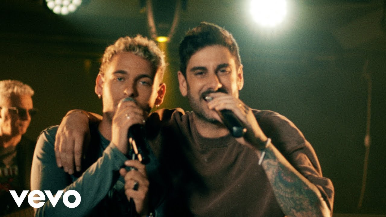 Hablando En Plata Lyrics In English Translation|