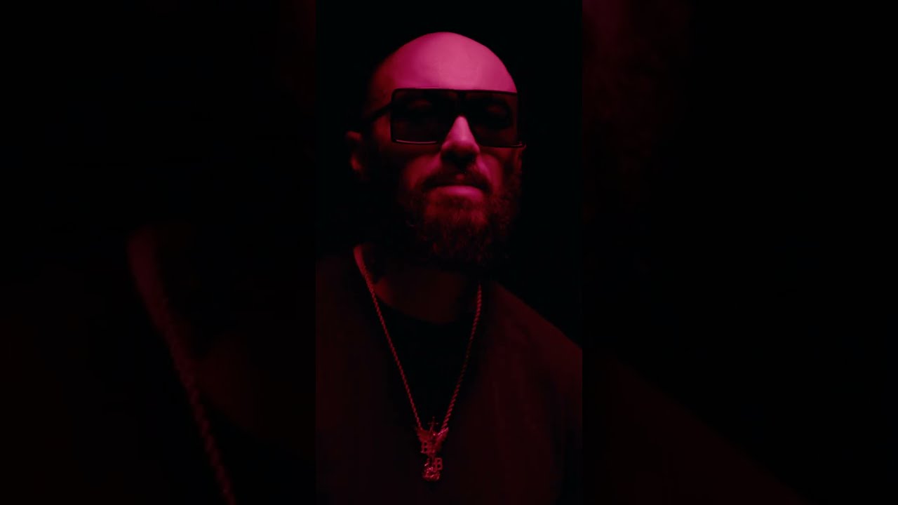 Intro Venduti Lyrics