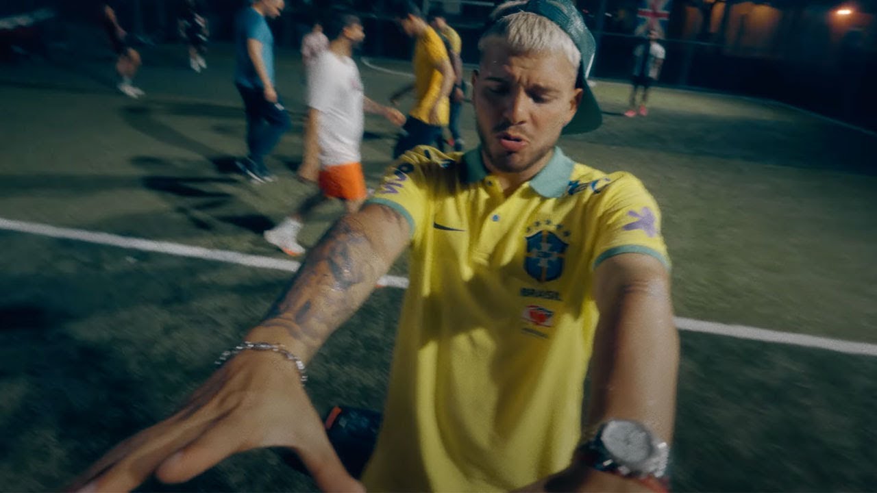 LA CALMA Lyrics In English Translation