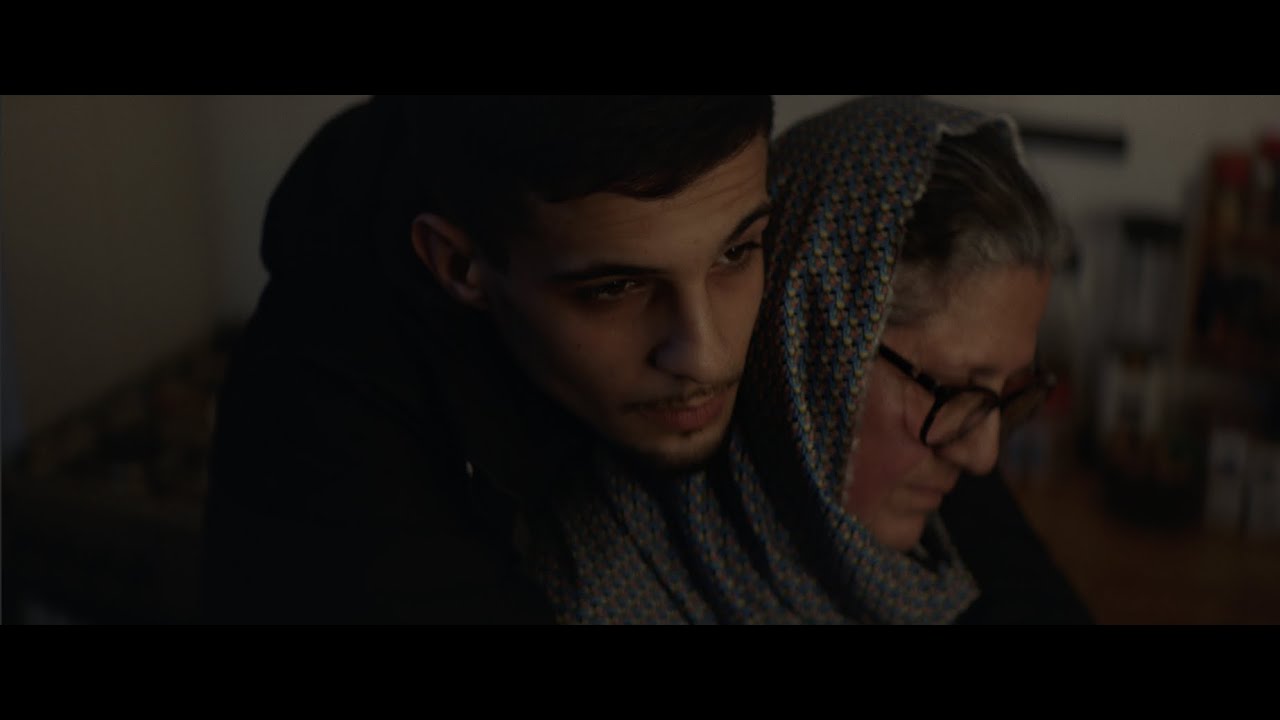 Niños Pequeños Lyrics In English Translation