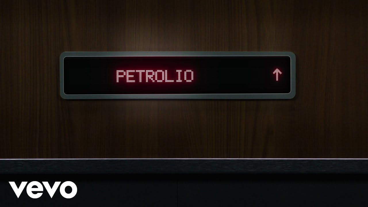 PETROLIO Lyrics