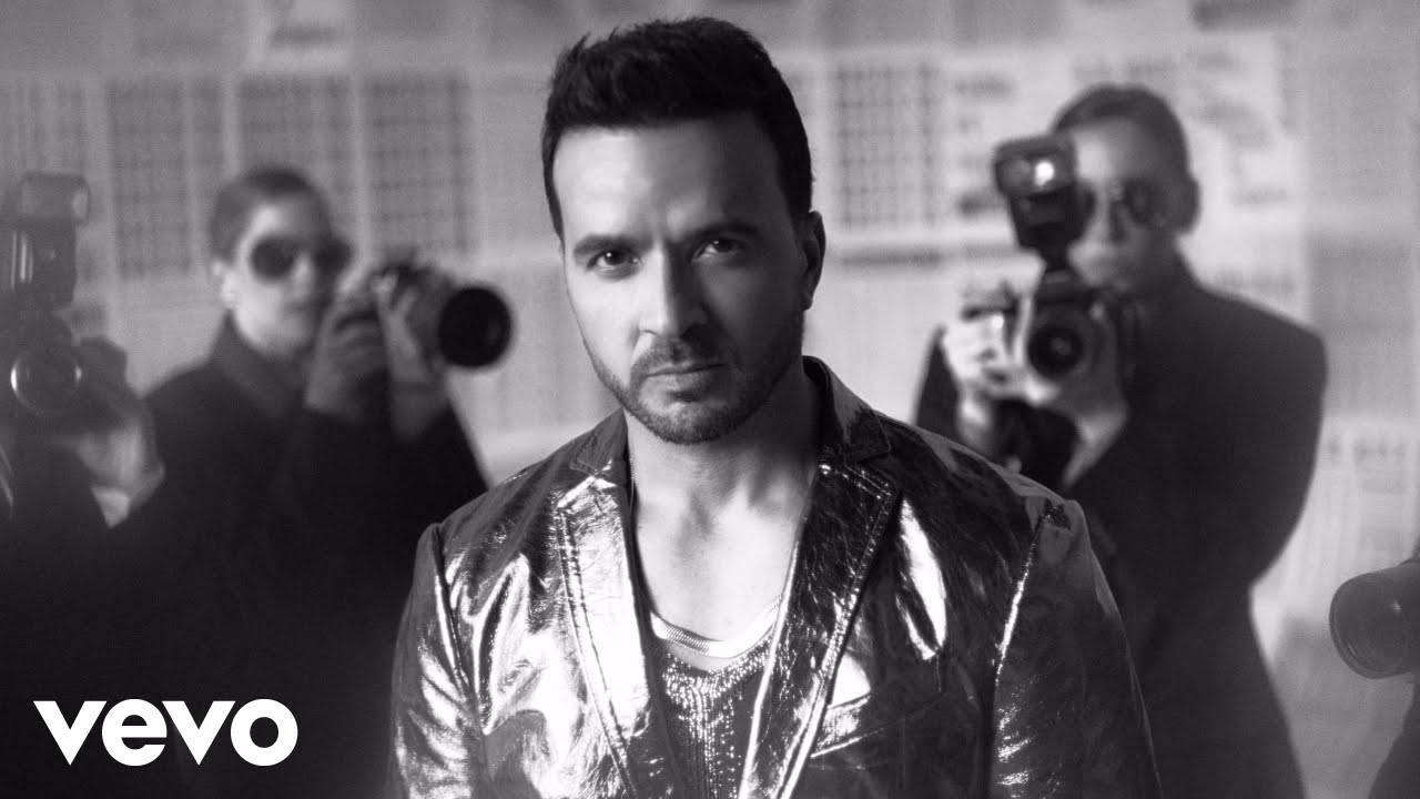 Pasa La Página Panamá Lyrics In English Translation|