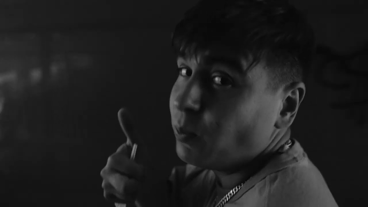 '+ QUE LA DROGA Lyrics In English Translation|