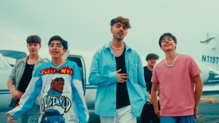 Que Todos Miren Lyrics In English Translation