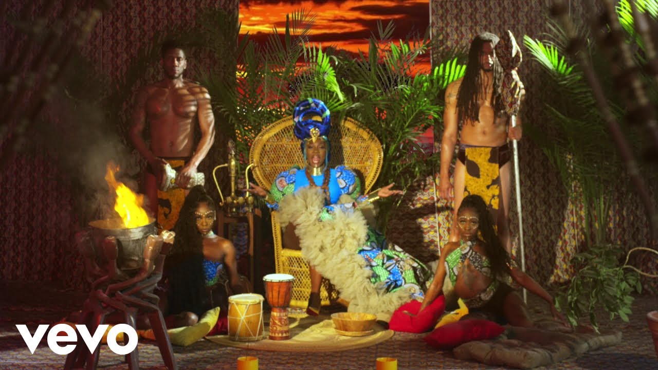 Queen of the Dancehall Lyrics