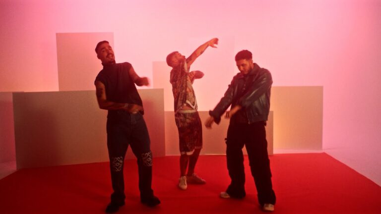 SPANISH TETEO Lyrics In English Translation|