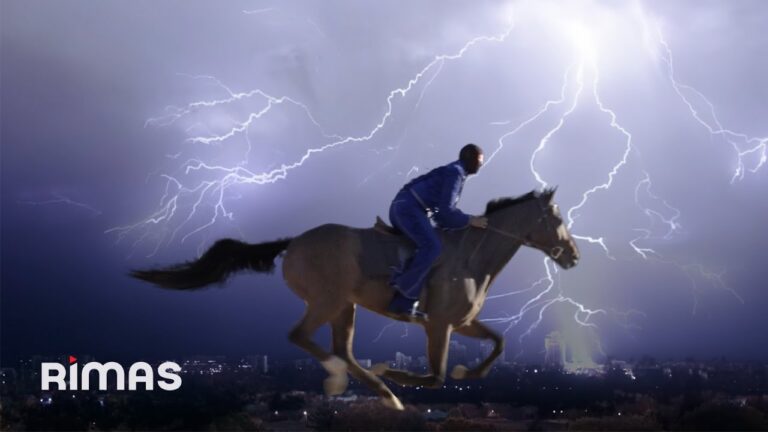THUNDER Y LIGHTNING Lyrics In English Translation|