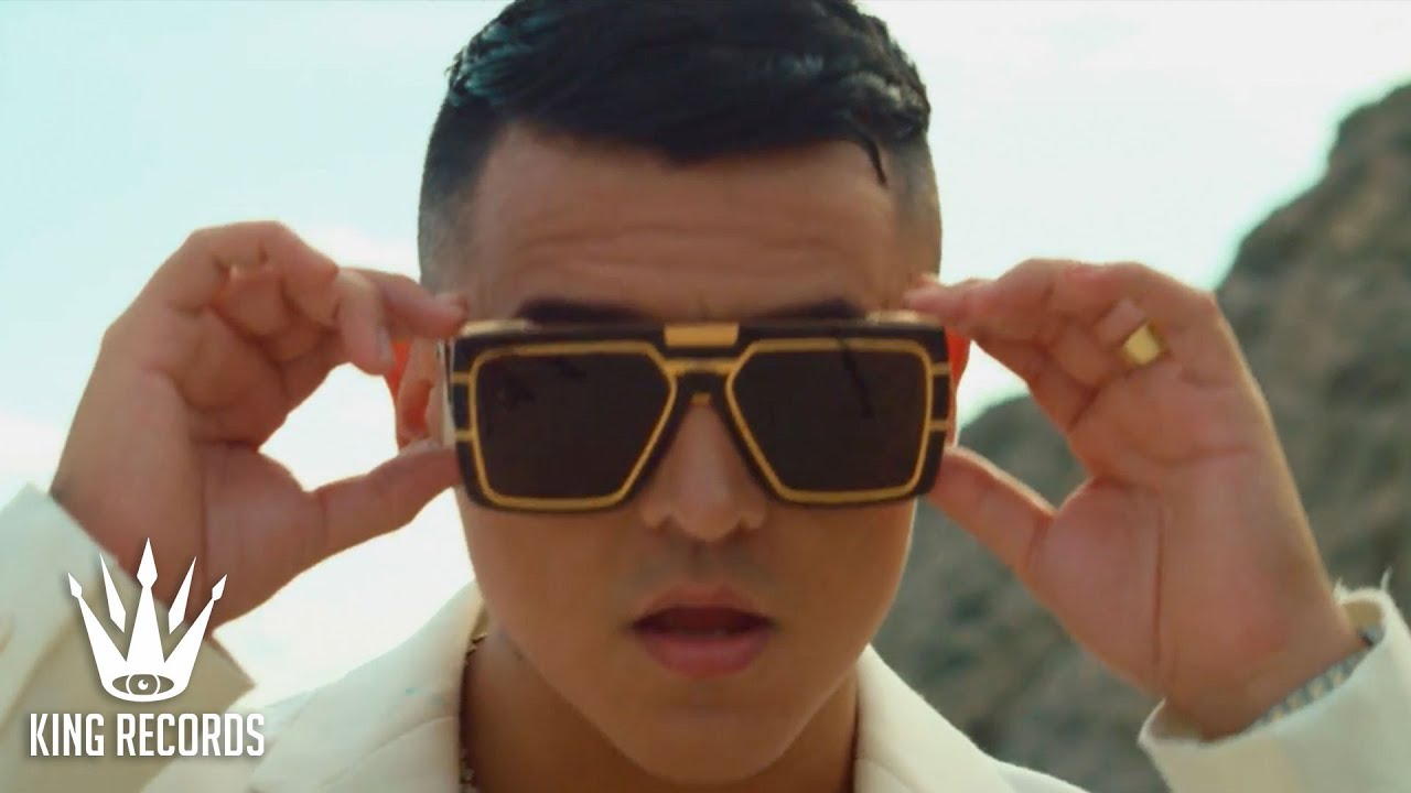 TU VENGANZA Lyrics In English Translation|