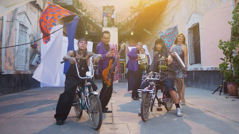 Tú y Tú Lyrics In English Translation