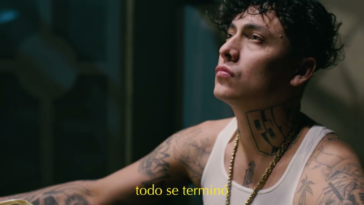Un Chiste Lyrics In English Translation