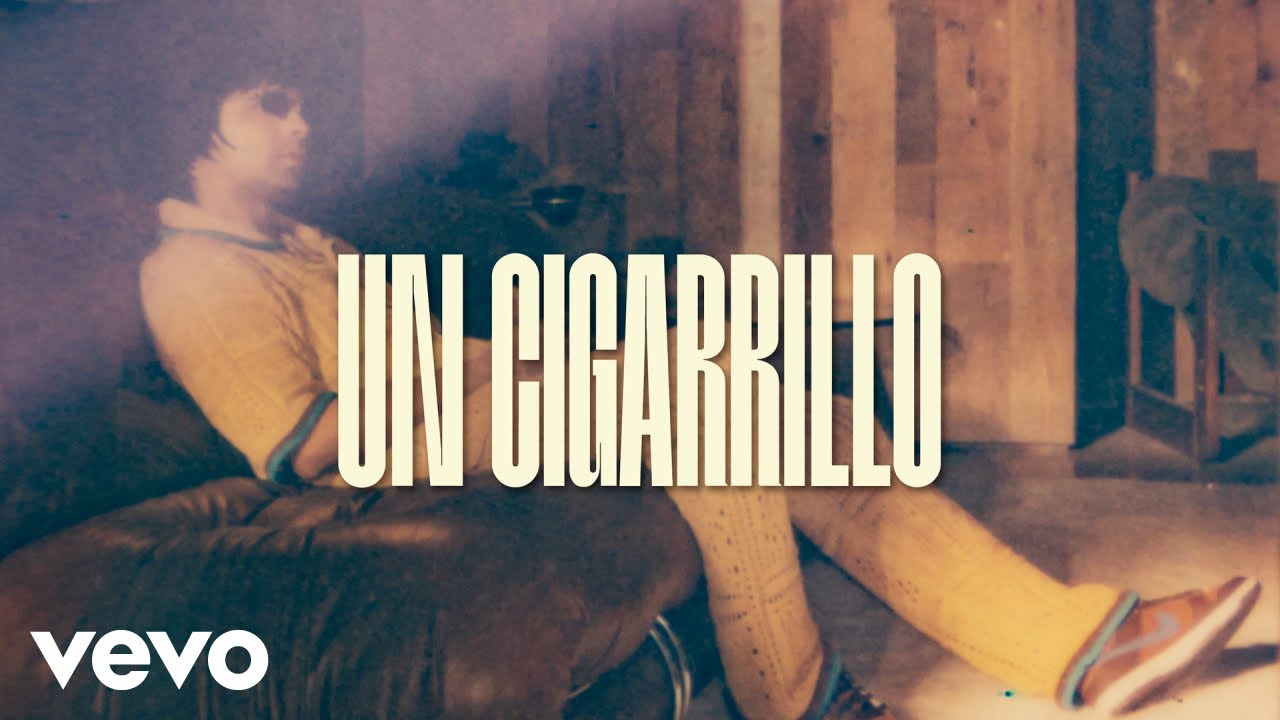 Un Cigarrillo Lyrics In English Translation
