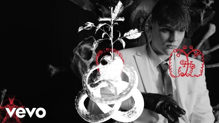 Eva (Visual) Lyrics