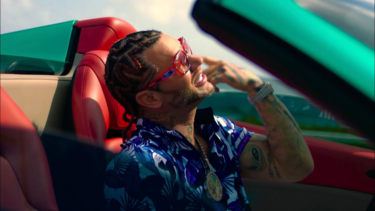 i WANT A FERRARi Lyrics|