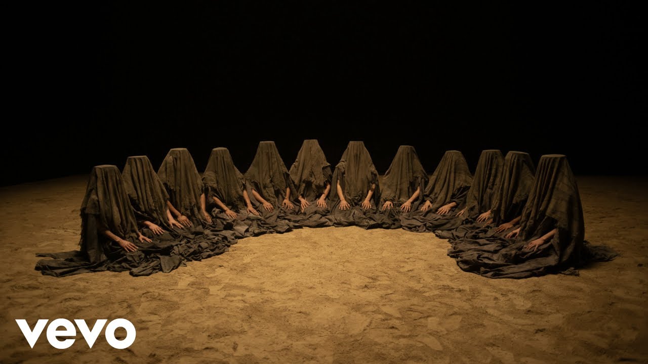 Mara la Curandera Lyrics
