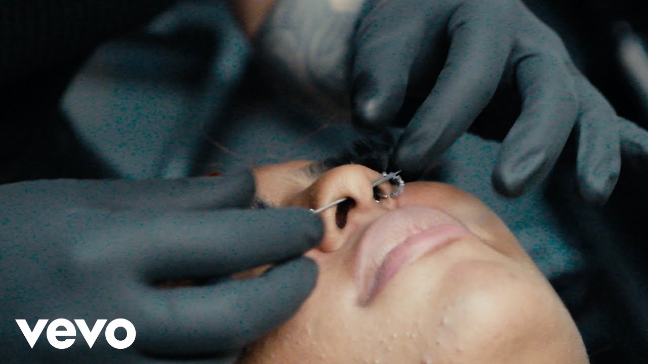 Nose Ring Lyrics