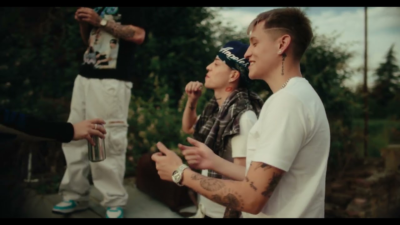 Prenda Lyrics