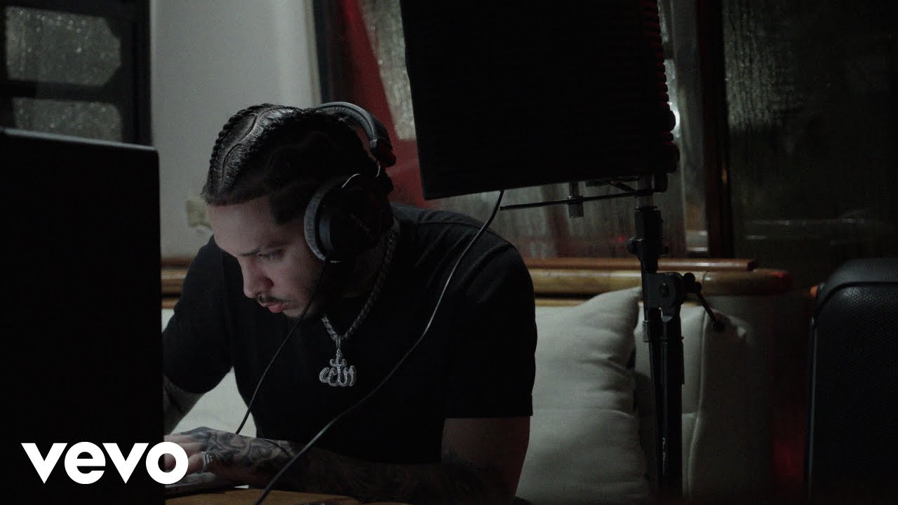 FANTASÍA Lyrics