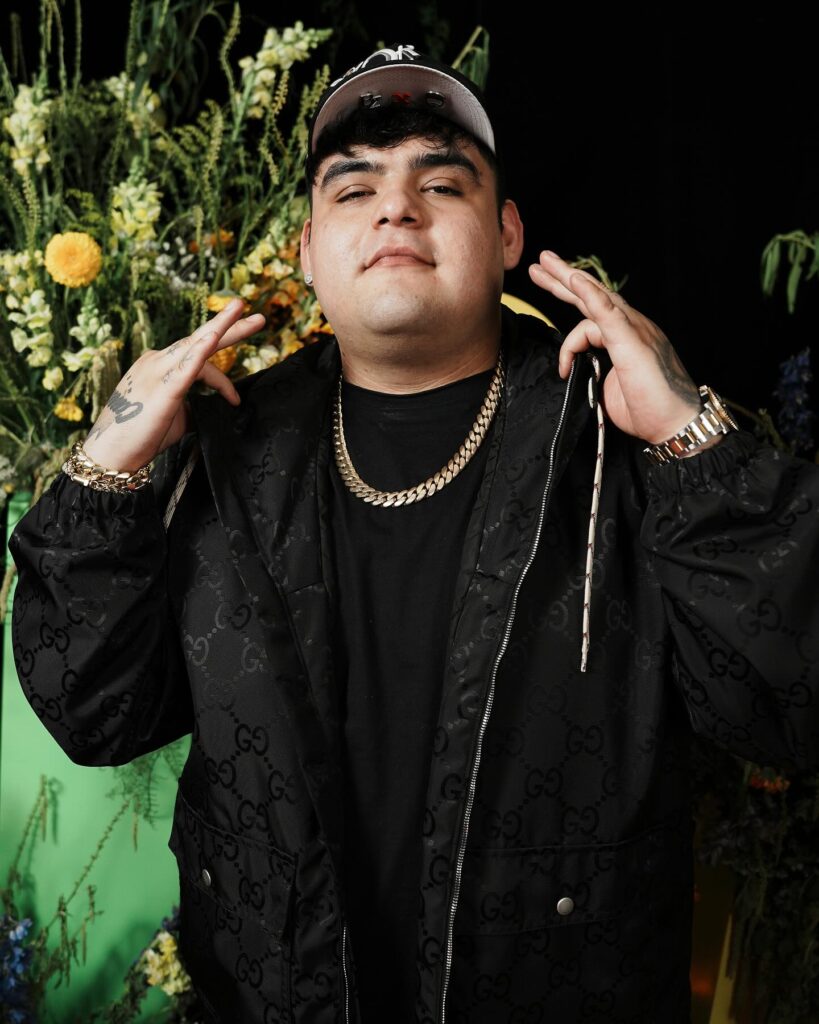 Uzielito Mix